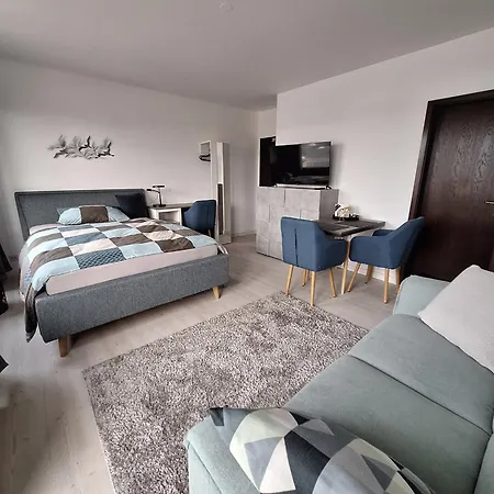 Tinyflat33 In Mit Internet Balkon Stellplatz Magenta Tv Διαμέρισμα Κόμπλεντς